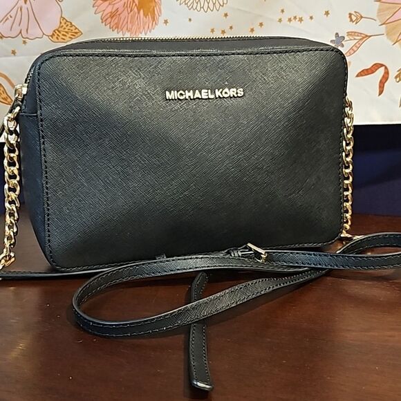 Michael Kors Jet Set Large Leather Crossbody Bag - Picture 1 of 8